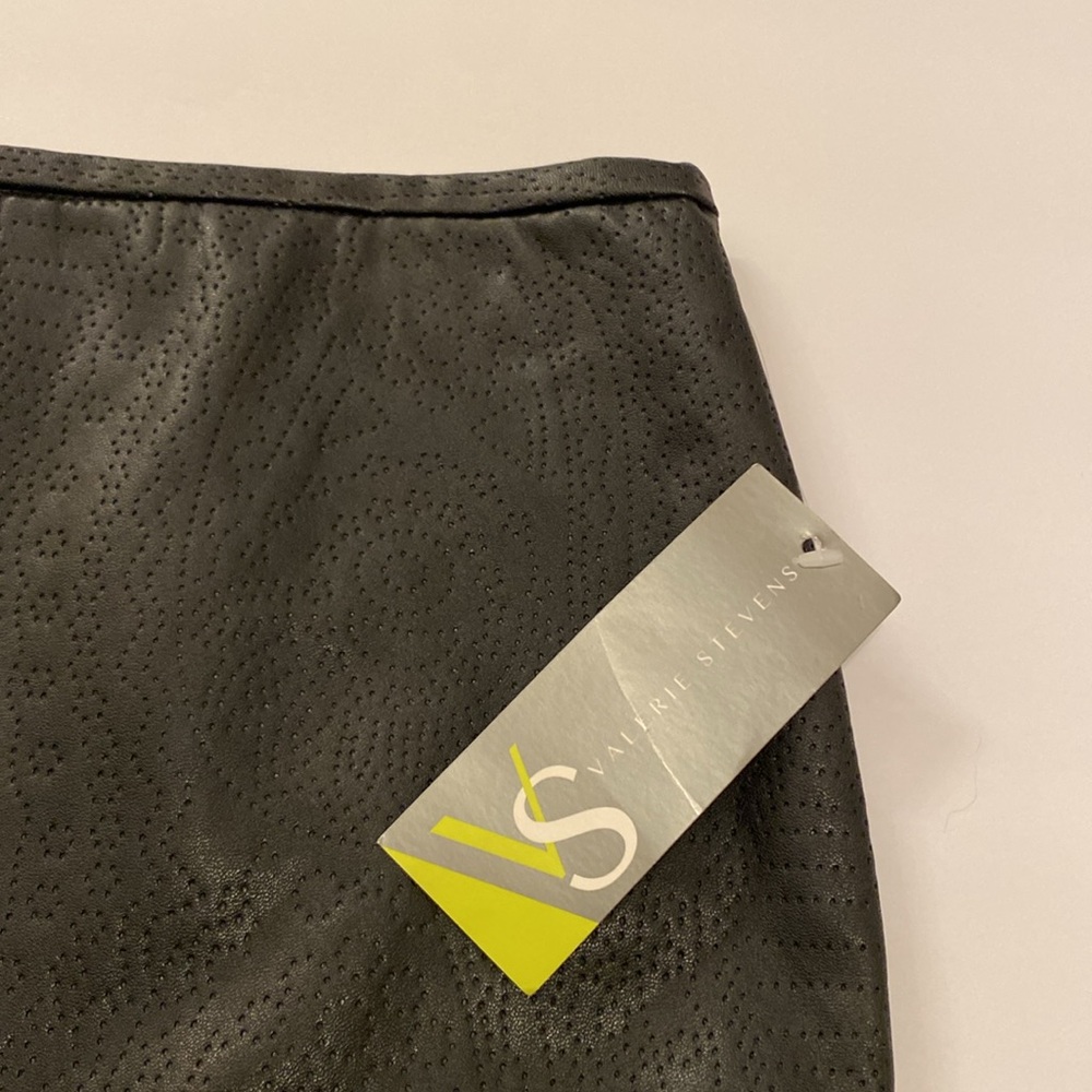Valerie Stevens , Black Skirt, Size 6, New With Tags, - Picture 16 of 16